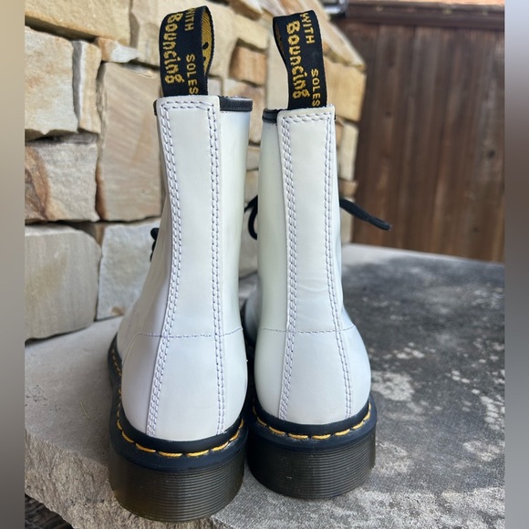 Dr. Martens White Leather Lace-Up 1460W Boots. Combat 8eye boots. NWOB Sz-8L. O - Picture 9 of 16